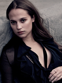 Vanity_Fair-Hollywood-2016-Alicia_Vikander-by-Annie_Leibovitz.jpg