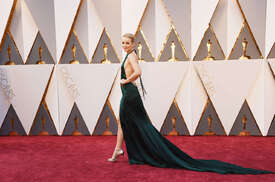Rachel-McAdams--2016-Oscars--05.jpg