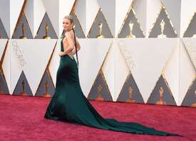 Rachel-McAdams--2016-Oscars--06.jpg