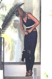 Kate-Bock-in-Skinny-Jeans--12.jpg
