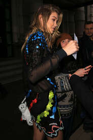 Gigi-Hadid-in-Mini-Dress--03.jpg