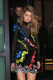 Gigi-Hadid-in-Mini-Dress--07.jpg