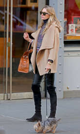 Jessica-Hart-at-Bar-Pitti--14.jpg
