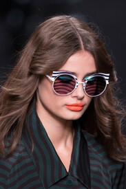 Fendi Fall 2016 Details 0TXU5wgInuhx.jpg