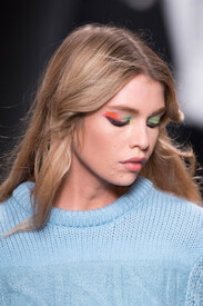 Fendi Fall 2016 Details QYFjYVlafMXx.jpg