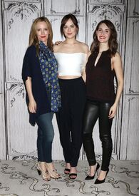 alison-brie-dakota-johnson-and-leslie-mann-at-aol-build-speaker-series-in-new-york-02-04-2016_15.jpg