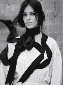 Harpers_Bazaar_Brazil-February_2016-Amanda_Wellsh-by-Nicole_Heiniger-13.jpg