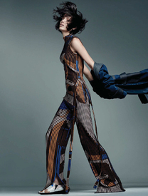 Harpers_Bazaar_Brazil-February_2016-Amanda_Wellsh-by-Nicole_Heiniger-15.jpg