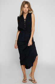 indah-pamela-maxi-navy-blue-black_E1Y2441_2.jpg