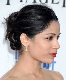 Freida-Pinto-2.jpg