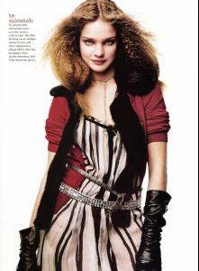 NataliaVodianova_VogueUS_0903_06_CraigMcDean.jpg