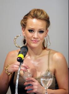 hilary_duff_brazil_2_big_4.jpg