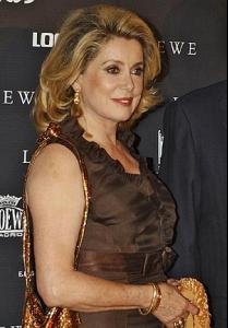 Deneuve_brown_dress.jpg