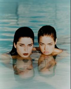 039_31736~Neve-Campbell-Denise-Richards-in-Wild-Things-Posters.jpg