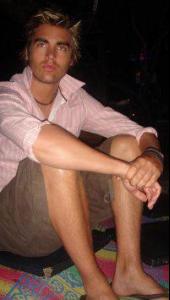 post-5528-1205744032_thumb.jpg