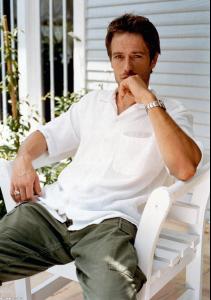 michael_vartan_03_07.jpg