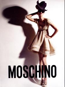 alana_zimmer_moschino_02.jpg