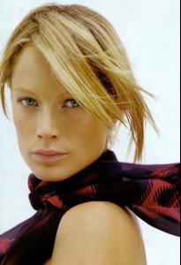 carolynmurphy3fendifinn2rd2zu.jpg