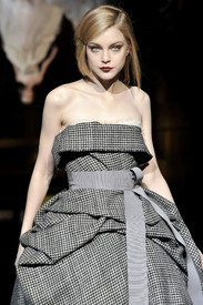 dol_fw08_310_Celebrity_City_FS.jpg
