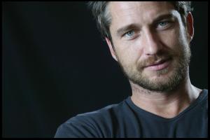 Gerard_Butler___Martin_Pope_Photoshoot_02lj_hireshotties.jpg