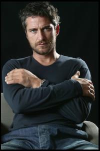 Gerard_Butler___Martin_Pope_Photoshoot_10lj_hireshotties.jpg