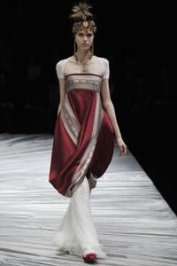 taryn_Alexander_McQueen_Fall_2008_Ready_to_Wear.jpg