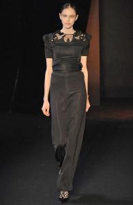 taryn_Sophia_Kokosalaki_Fall_2008_Ready_to_Wear2.jpg