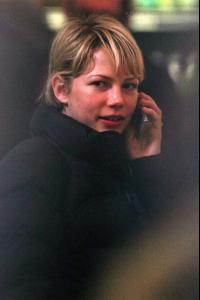 michelle_williams_2_021108_08.jpg