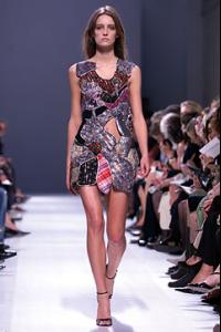 anne_Balenciaga_Spring_2002_Ready_to_Wear.jpg