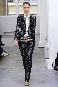 anne_Balenciaga_Spring_2006_Ready_to_Wear.jpg