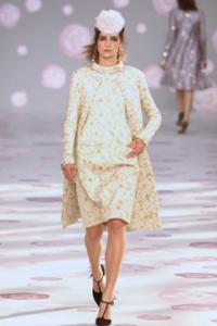 anne_Chanel_Spring_2002_Couture.jpg