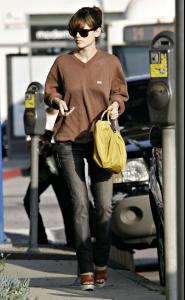 Rachel_Bilson_West_Hollywood___29_February_2008_2.jpg