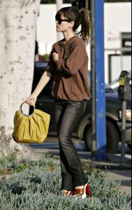 Rachel_Bilson_West_Hollywood___29_February_2008_3.jpg