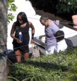 th_In_Miami__March_3_rd._2009_06.jpg