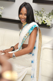 celeb-city.org_Naomi_Campbel_VOGUE_INDIA_Kick-off_Party_041.jpg