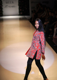 naomi_campbell_models_in_mumbai_31.jpg