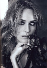 MarieClaireUK_April2010_005.jpg