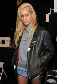 alice_dellal_lacoste_fall_tikipeter_celebritycity_005.jpg