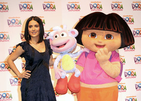 celebrity_paradise.com_TheElder_SalmaHayek2010_03_02_DoraTheExplorersLandmark10THAnniversary127.jpg