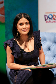 celebrity_paradise.com_TheElder_SalmaHayek2010_03_02_DoraTheExplorersLandmark10THAnniversary86.jpg