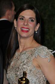 Sandra_Bullock_2010_Vanity_Fair_Oscar_Party_001.jpg