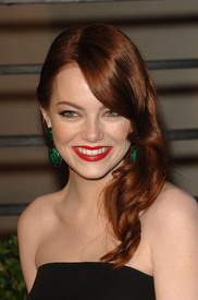 r_EmmaStone2010_03_07_2010VanityFairOscarParty_122_128lo.jpg