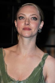 AmandaSeyfried2010_03_07_2010VanityFairOscarParty8.jpg