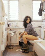 th_32dfc572909405.gif