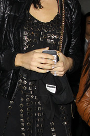 48404_adriana_lima_leaving_matsuhisa_004_123_.jpg