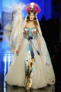 43095_celebrity_city_Jean_Paul_Gaultier_Paris_S_S_07_Haute_Couture_60_123_72lo.jpg