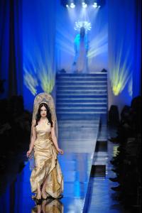 42124_celebrity_city_Jean_Paul_Gaultier_Paris_S_S_07_Haute_Couture_16_123_81lo.jpg