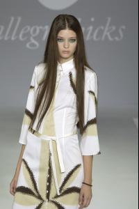 74364_celebrity_city_Allegra_Hicks_London_S_S_07_28_123_449lo.jpg