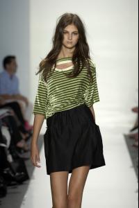 05810_celebrity_city_Alice_Roi_NY_S_S_07_37_123_497lo.jpg