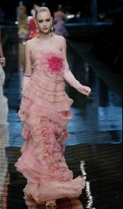 83803_ss2008_Valentino_HC_122_617lo.jpg